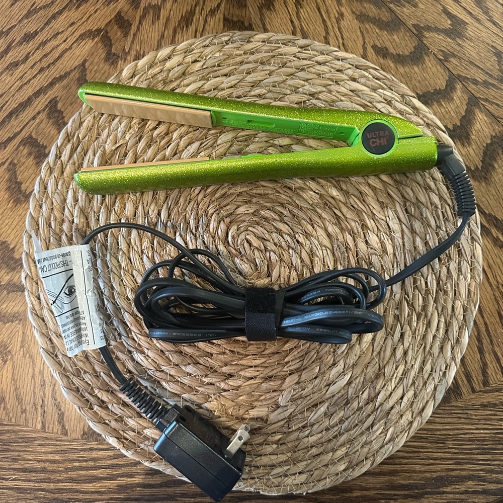 CHI Vibrant Green Hair Straightener